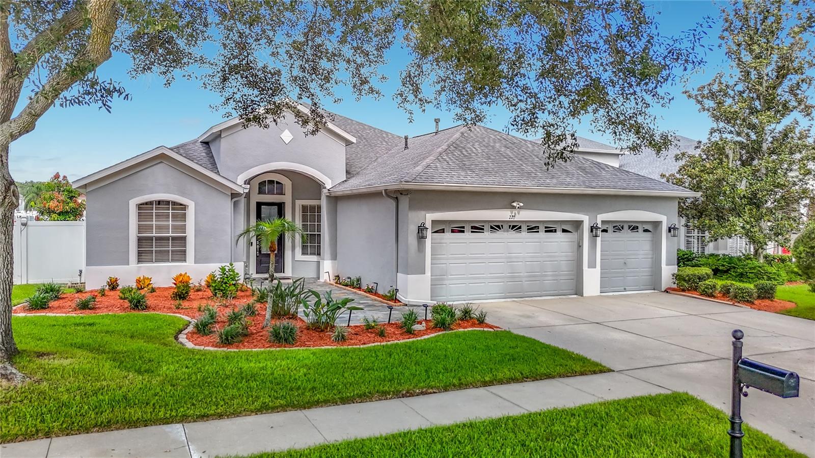 220 RONJA LN — photo 70