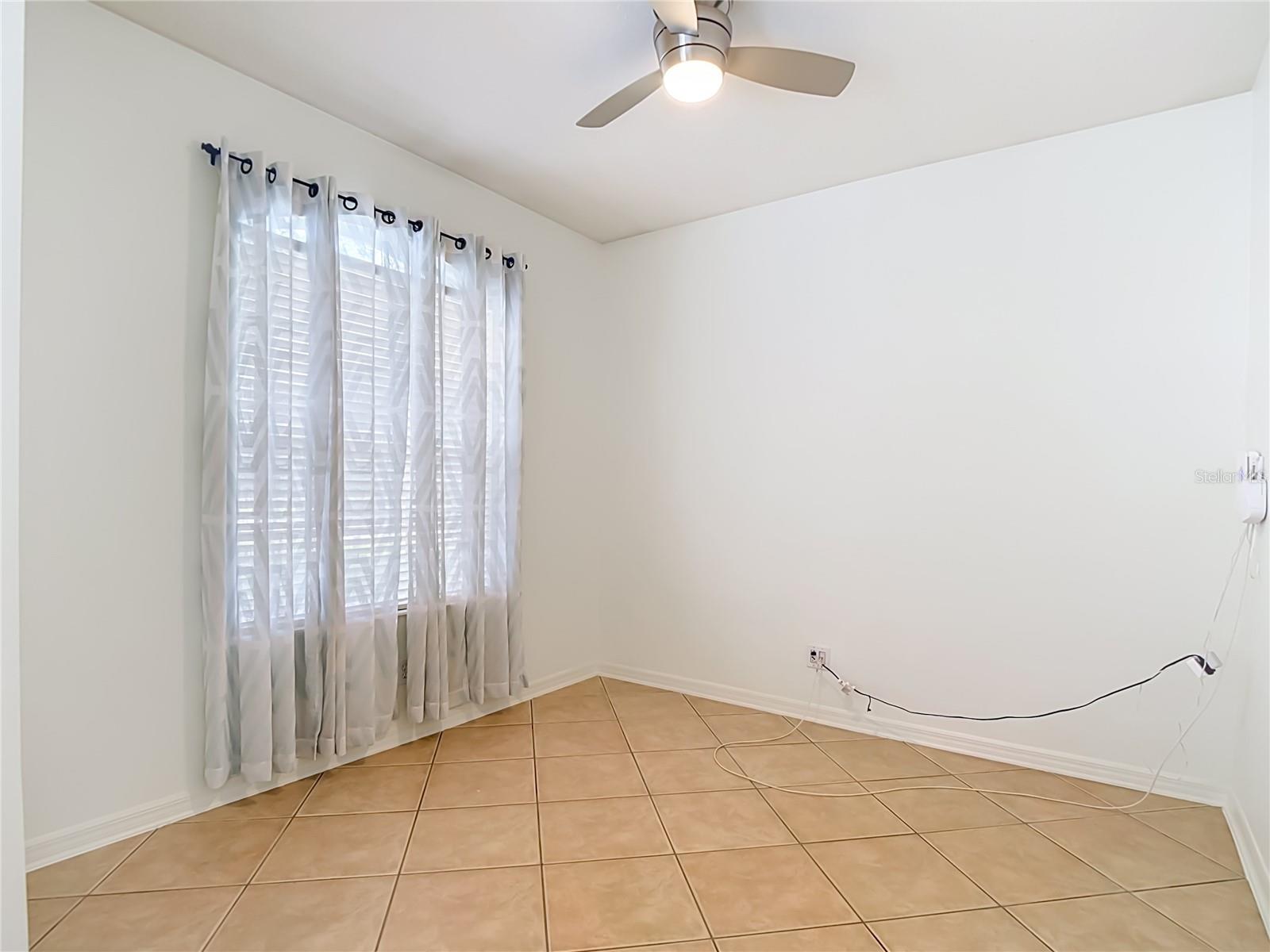 220 RONJA LN — photo 23