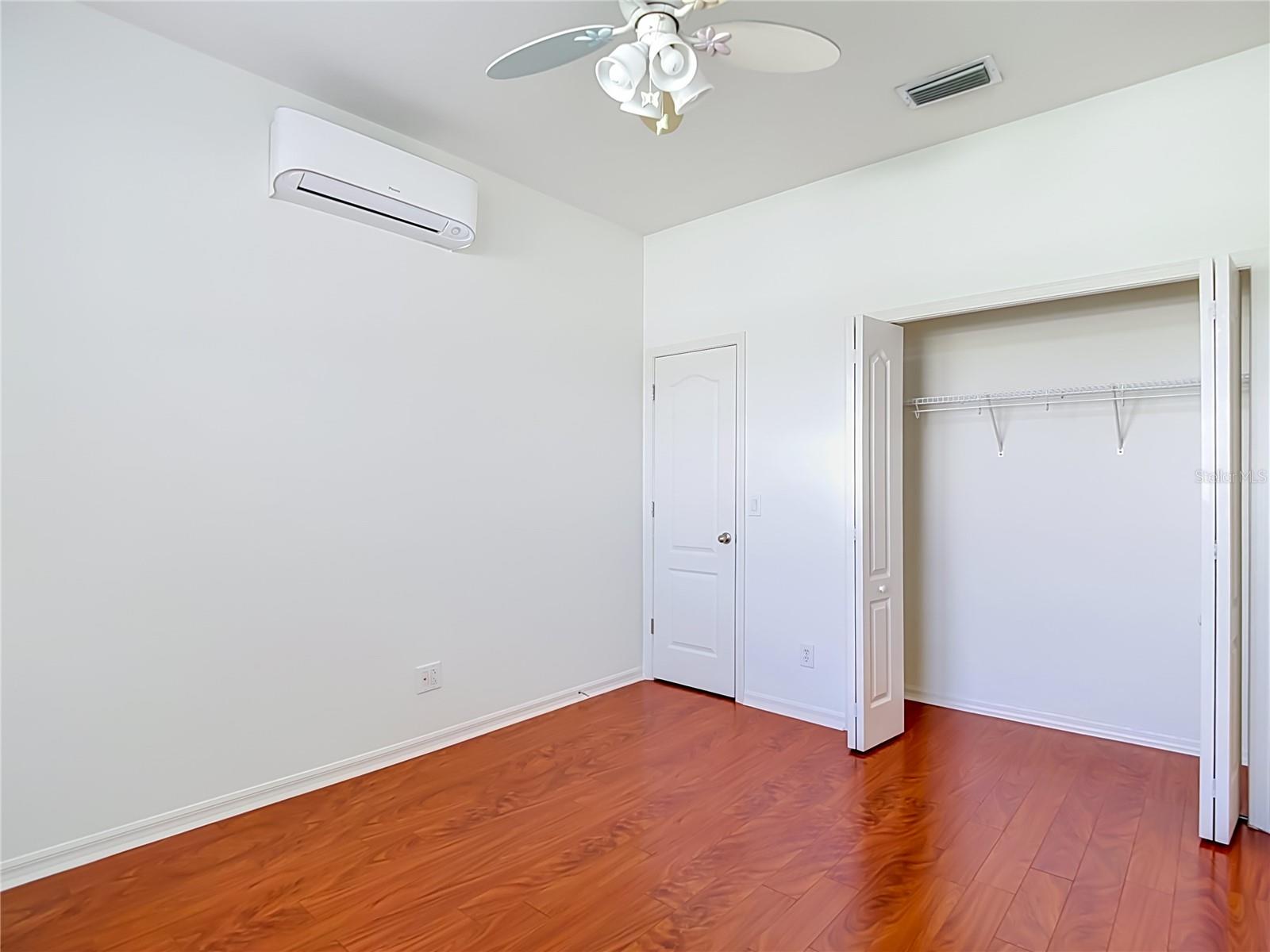220 RONJA LN — photo 45