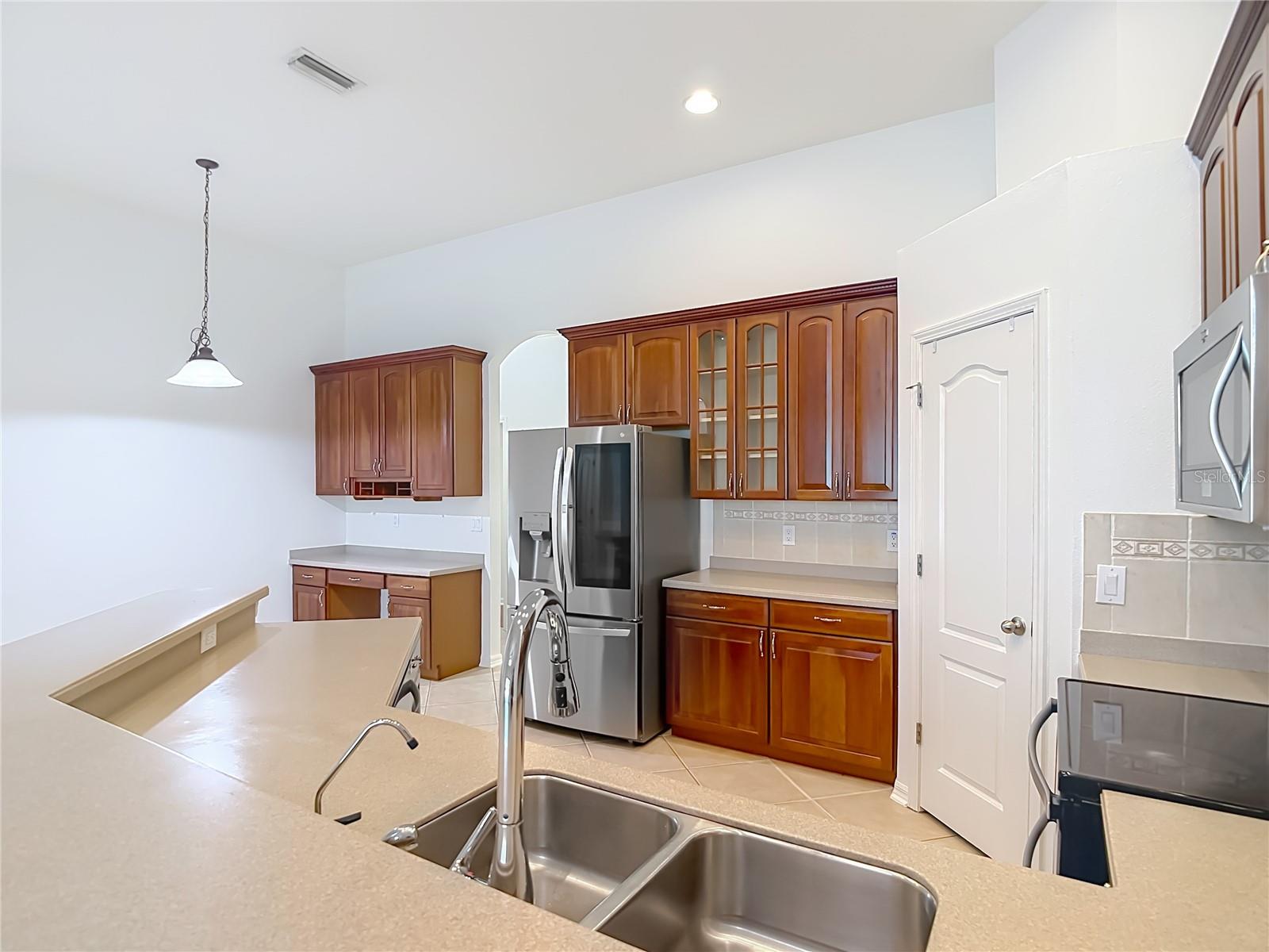 220 RONJA LN — photo 22
