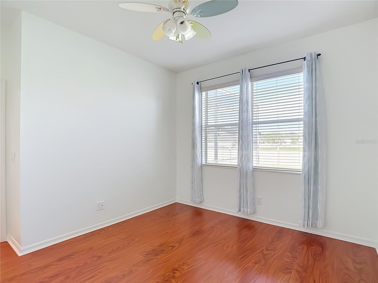 220 RONJA LN — photo 44