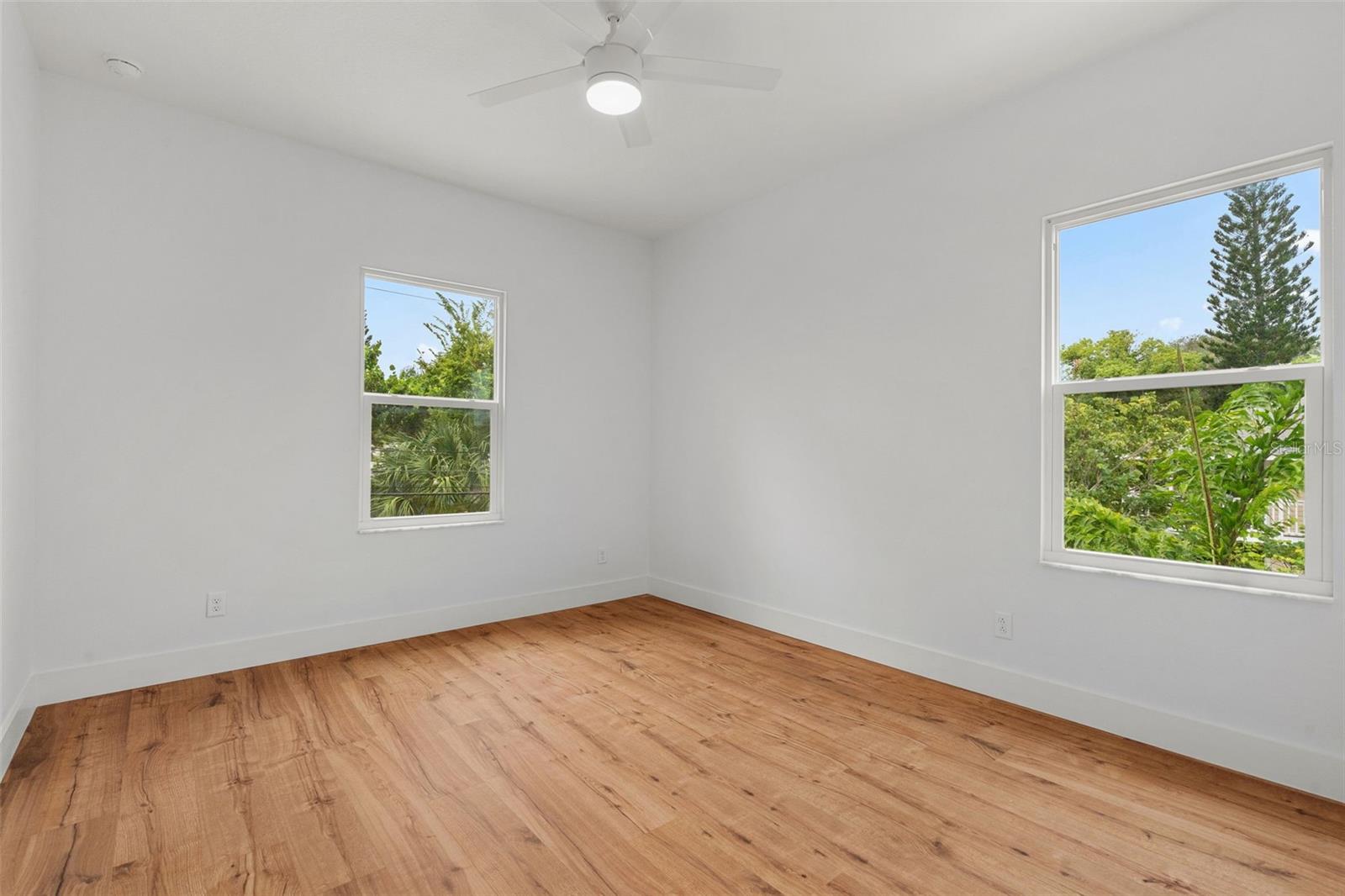 385 GEORGIA AVE — photo 26