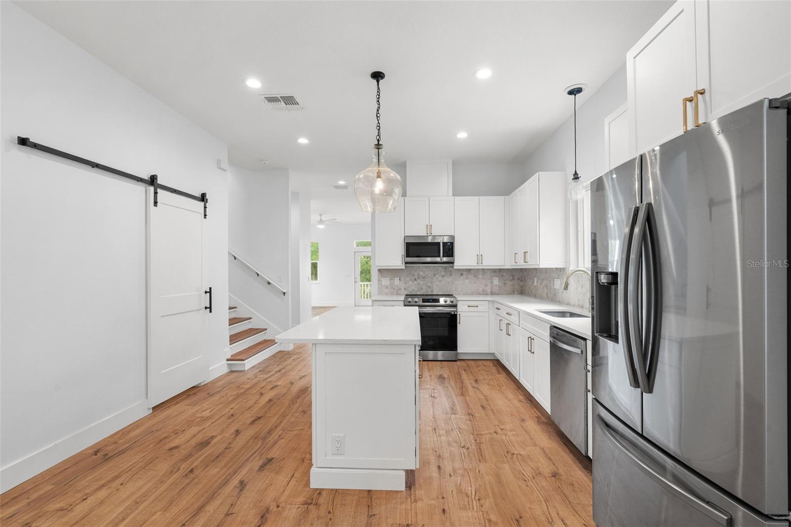 385 GEORGIA AVE — photo 14