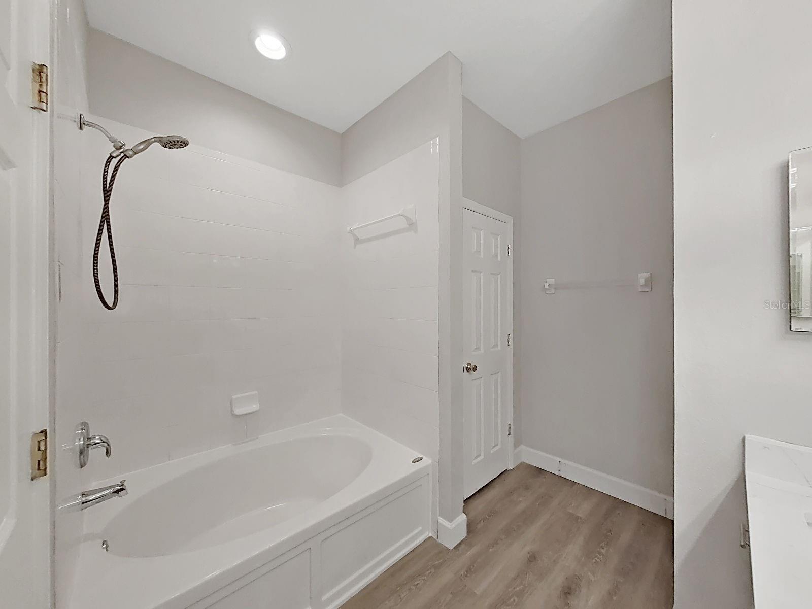 11908 FERN BLOSSOM DR — photo 36