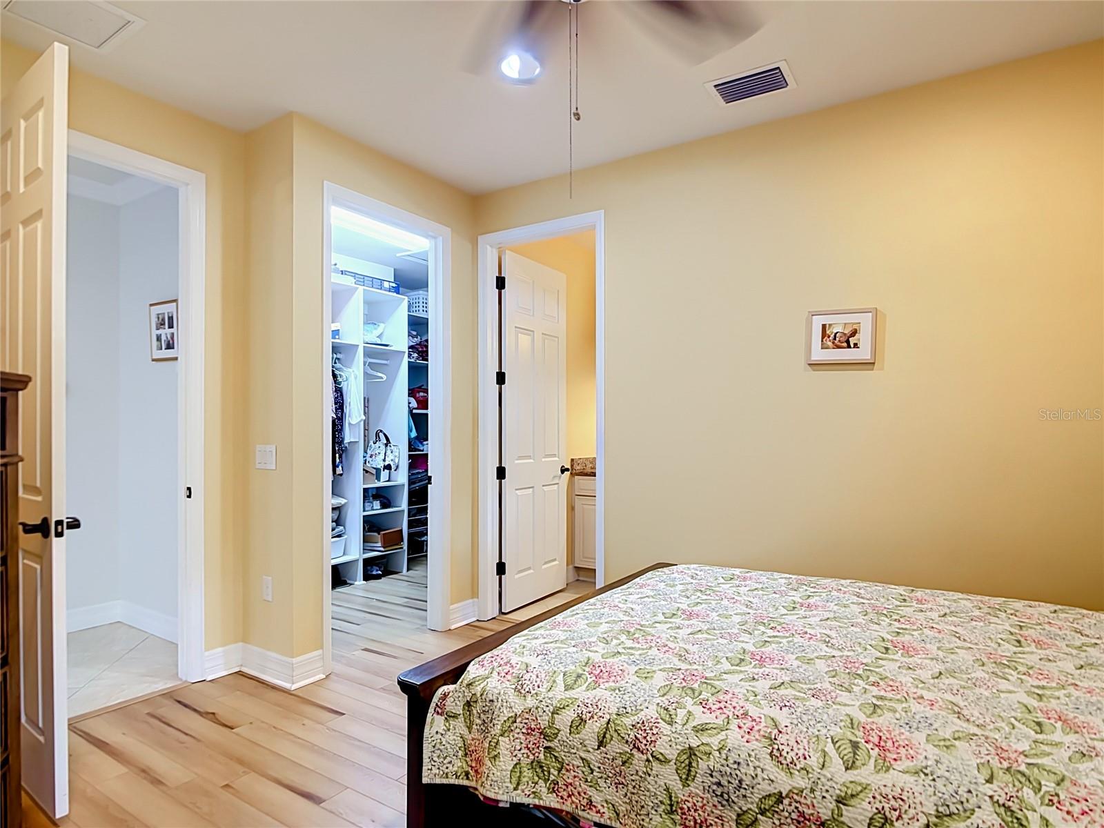 2590 OSWEGO DR — photo 18