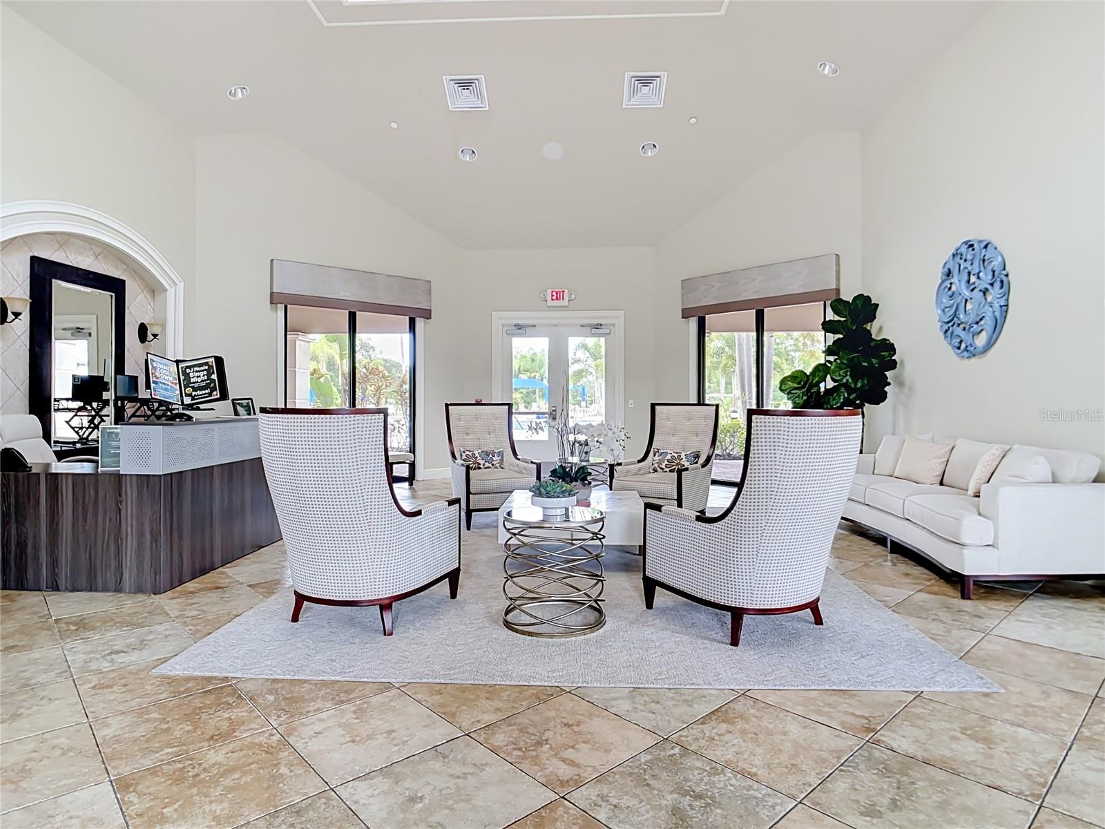 2590 OSWEGO DR — photo 34