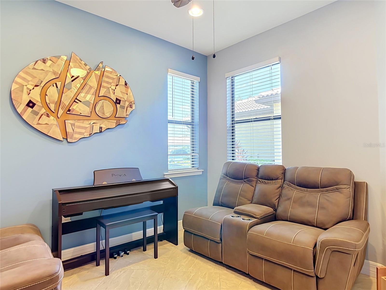 2590 OSWEGO DR — photo 22
