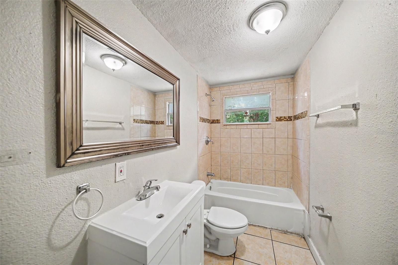 920 E DR MARTIN LUTHER KING JR BLVD — photo 22