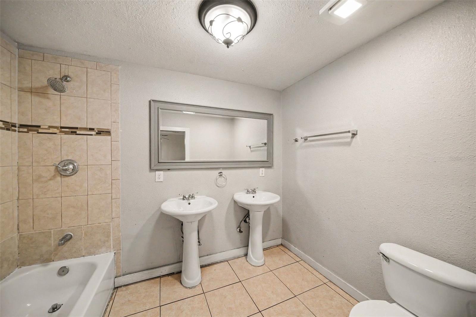 920 E DR MARTIN LUTHER KING JR BLVD — photo 15