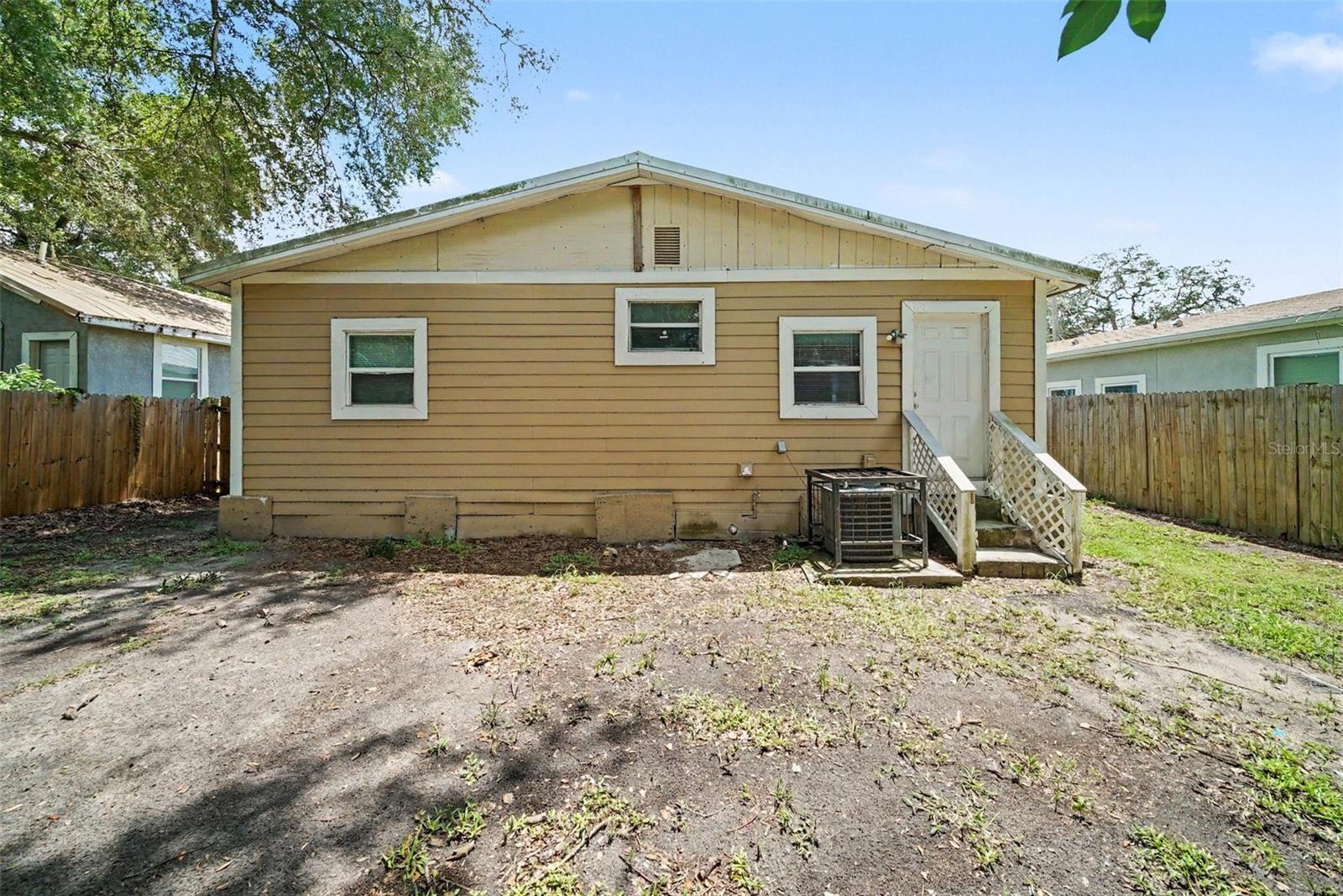 920 E DR MARTIN LUTHER KING JR BLVD — photo 27