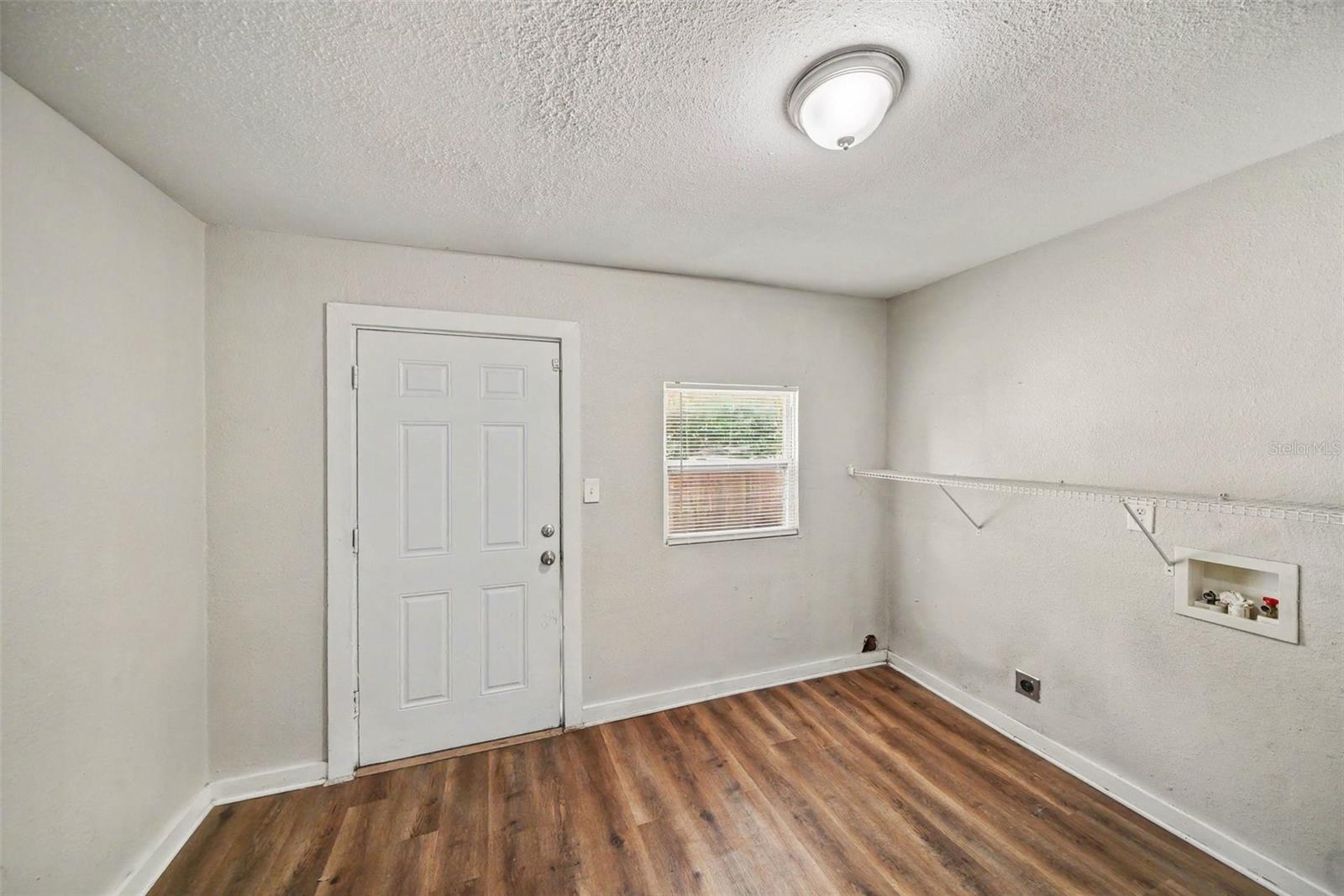 920 E DR MARTIN LUTHER KING JR BLVD — photo 23