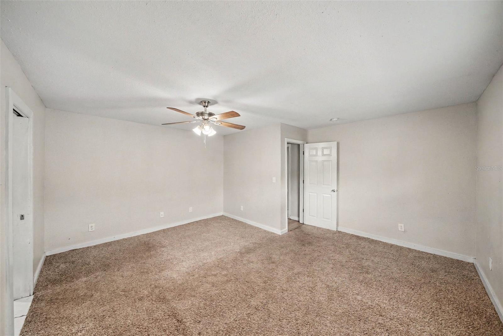 920 E DR MARTIN LUTHER KING JR BLVD — photo 14