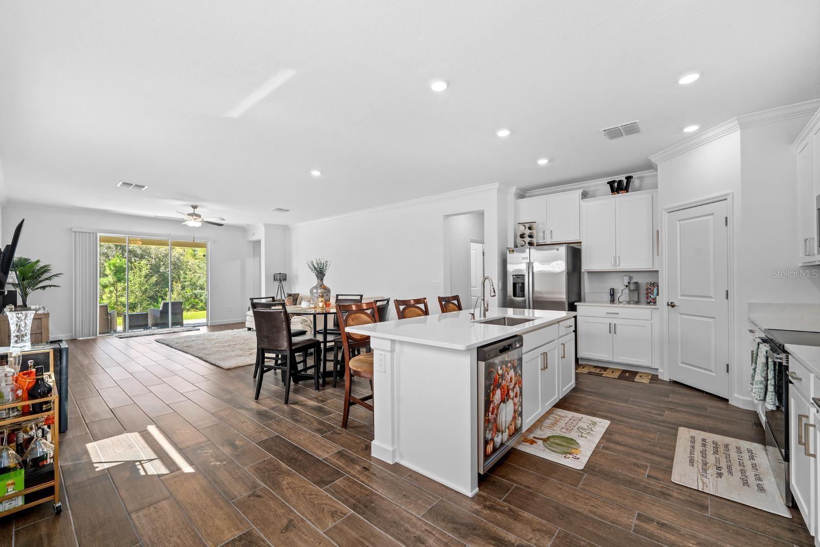 10314 BANYAN BREEZE BLVD — photo 7