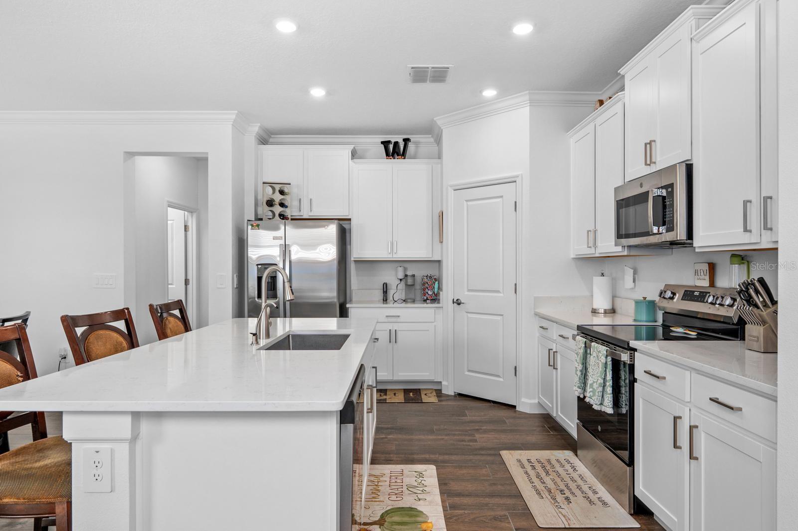 10314 BANYAN BREEZE BLVD — photo 6
