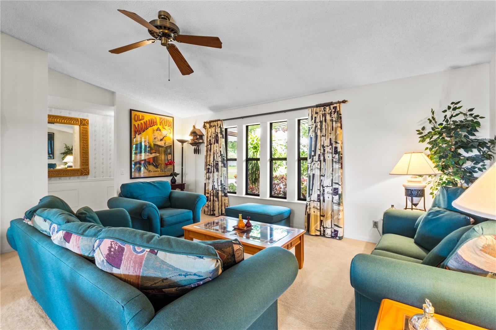 4612 CORAL LAKE DR — photo 6