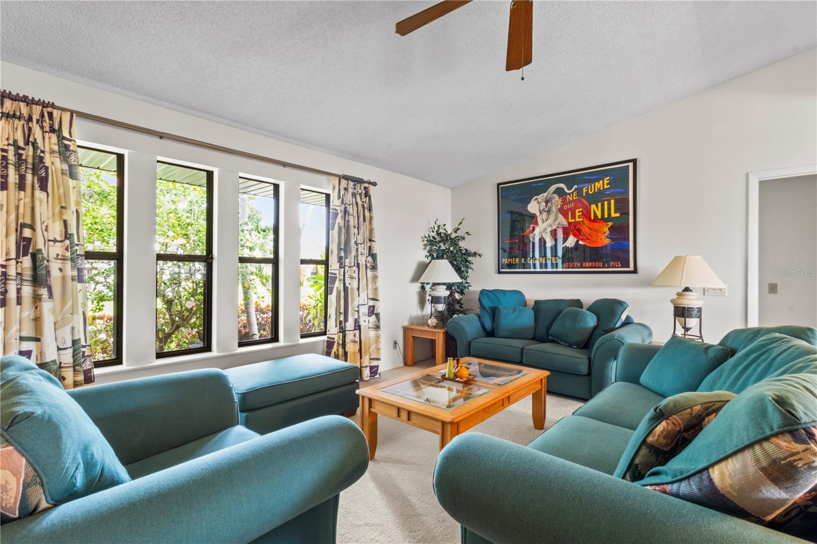 4612 CORAL LAKE DR — photo 5