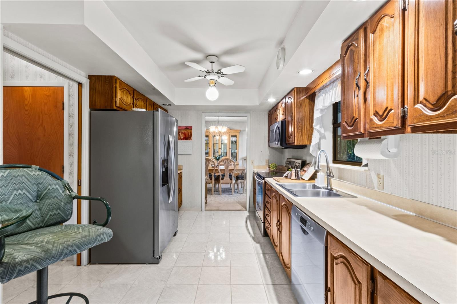 4612 CORAL LAKE DR — photo 11