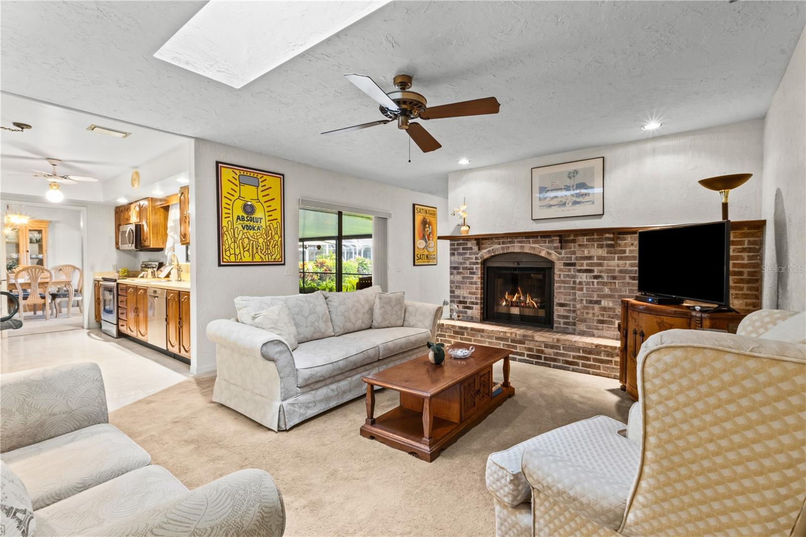 4612 CORAL LAKE DR — photo 15