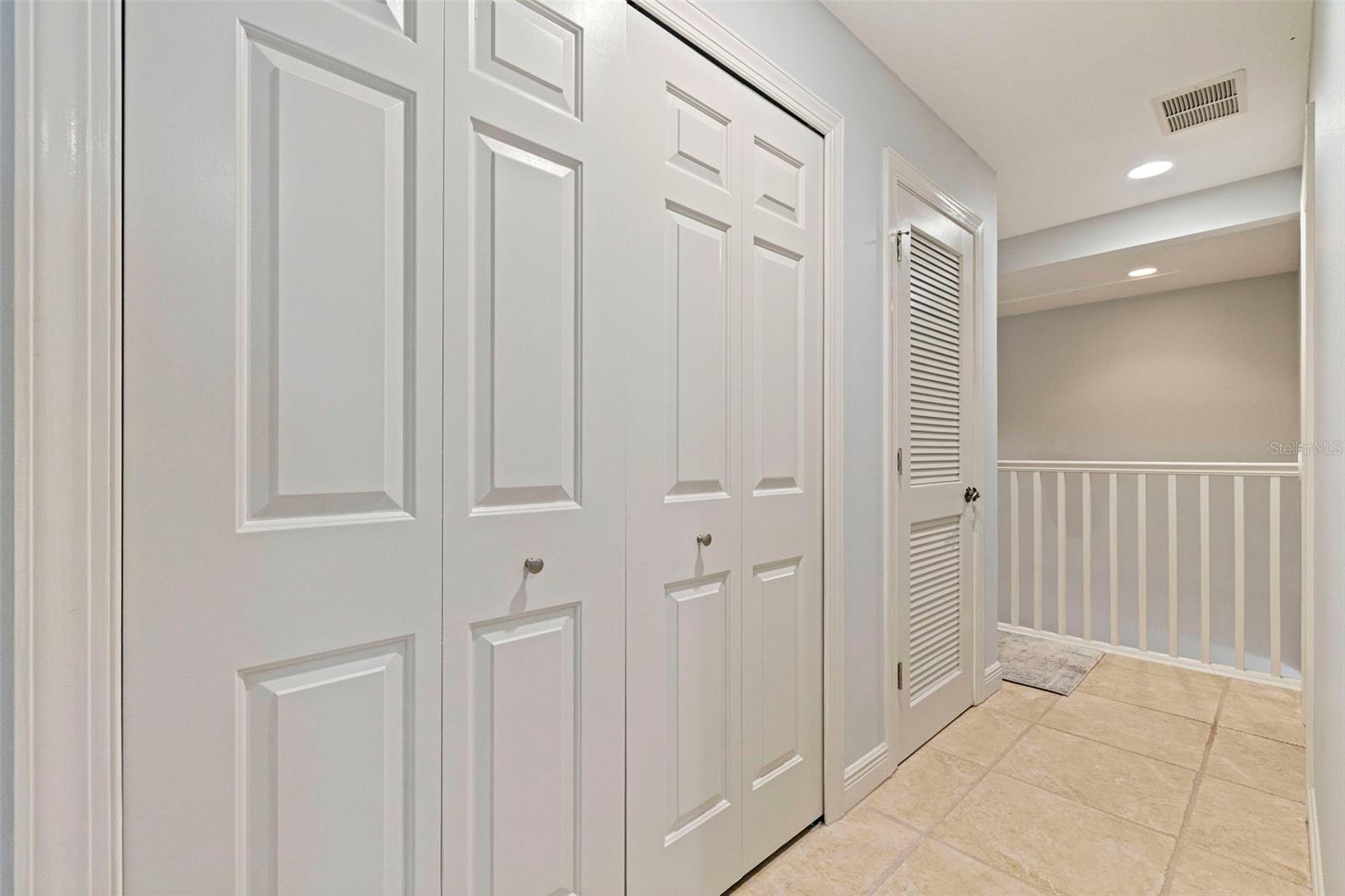 123 VALENCIA CIR — photo 33