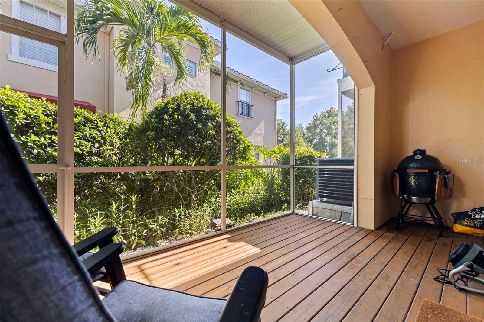 123 VALENCIA CIR — photo 13