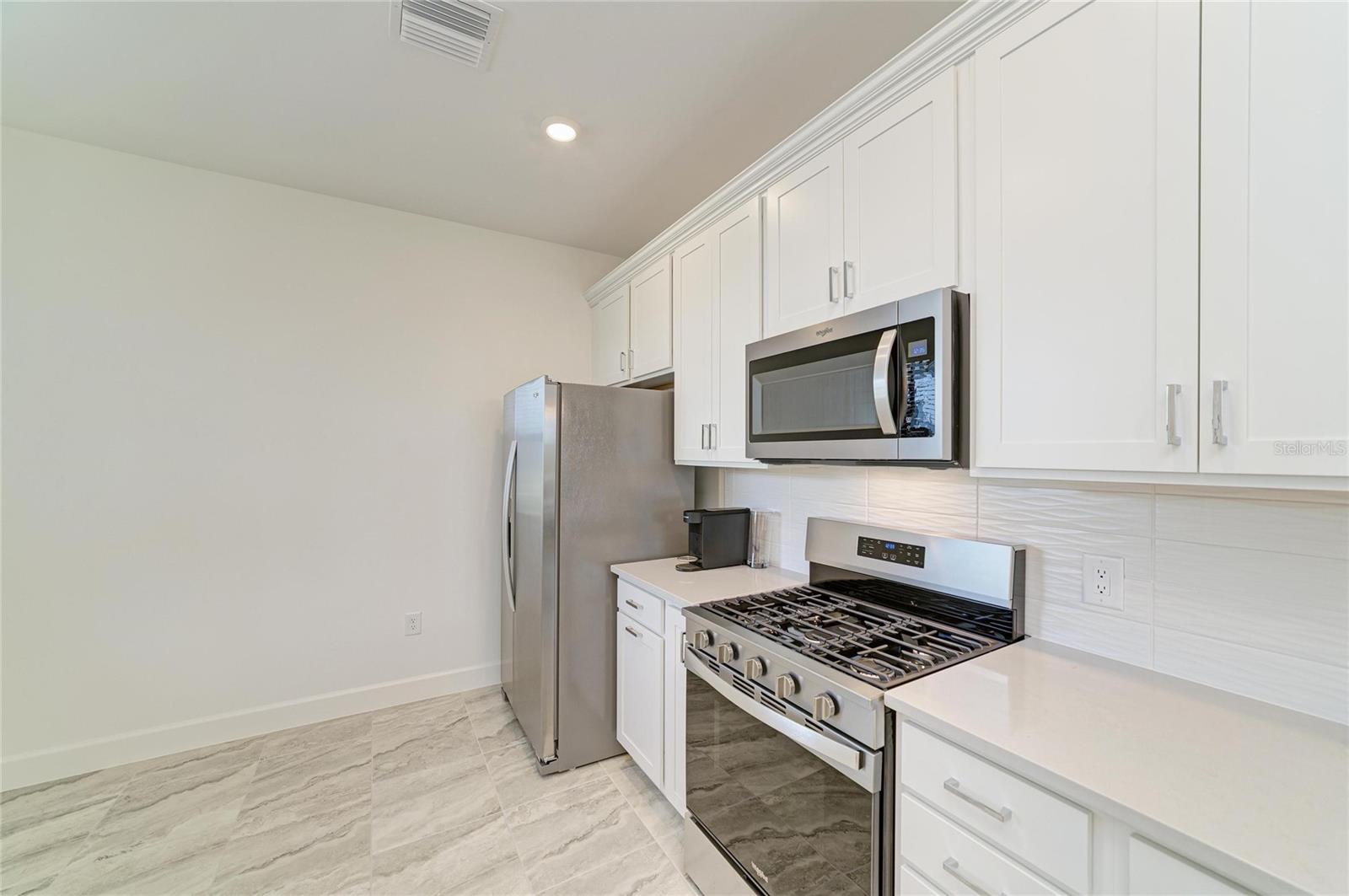 18808 INDIAN ROCK PL — photo 29