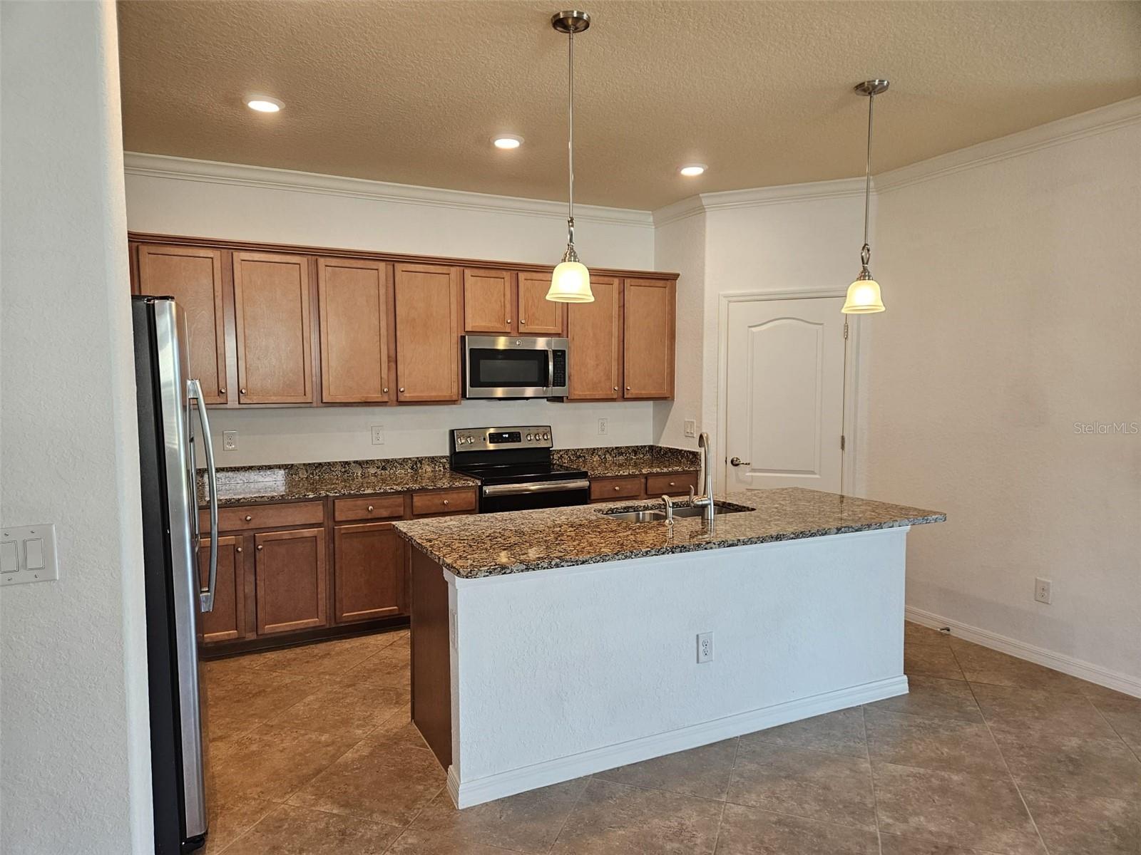 12324 CANAVESE LN — photo 10