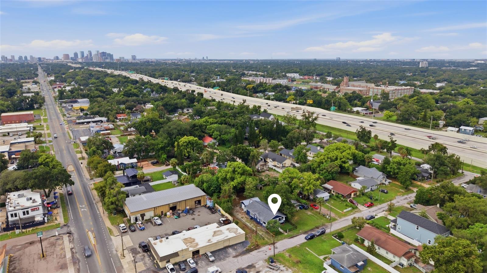 815 E FRIERSON AVE — photo 39