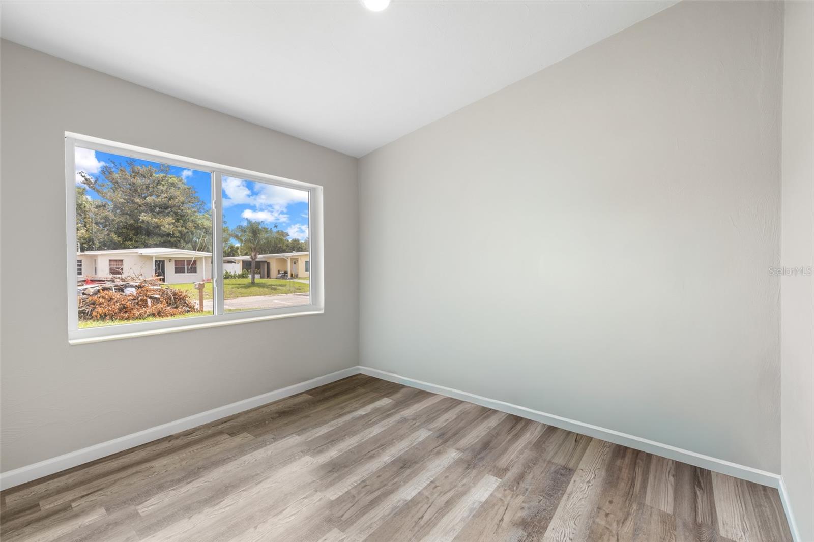 8616 SHIRLEY DR — photo 12