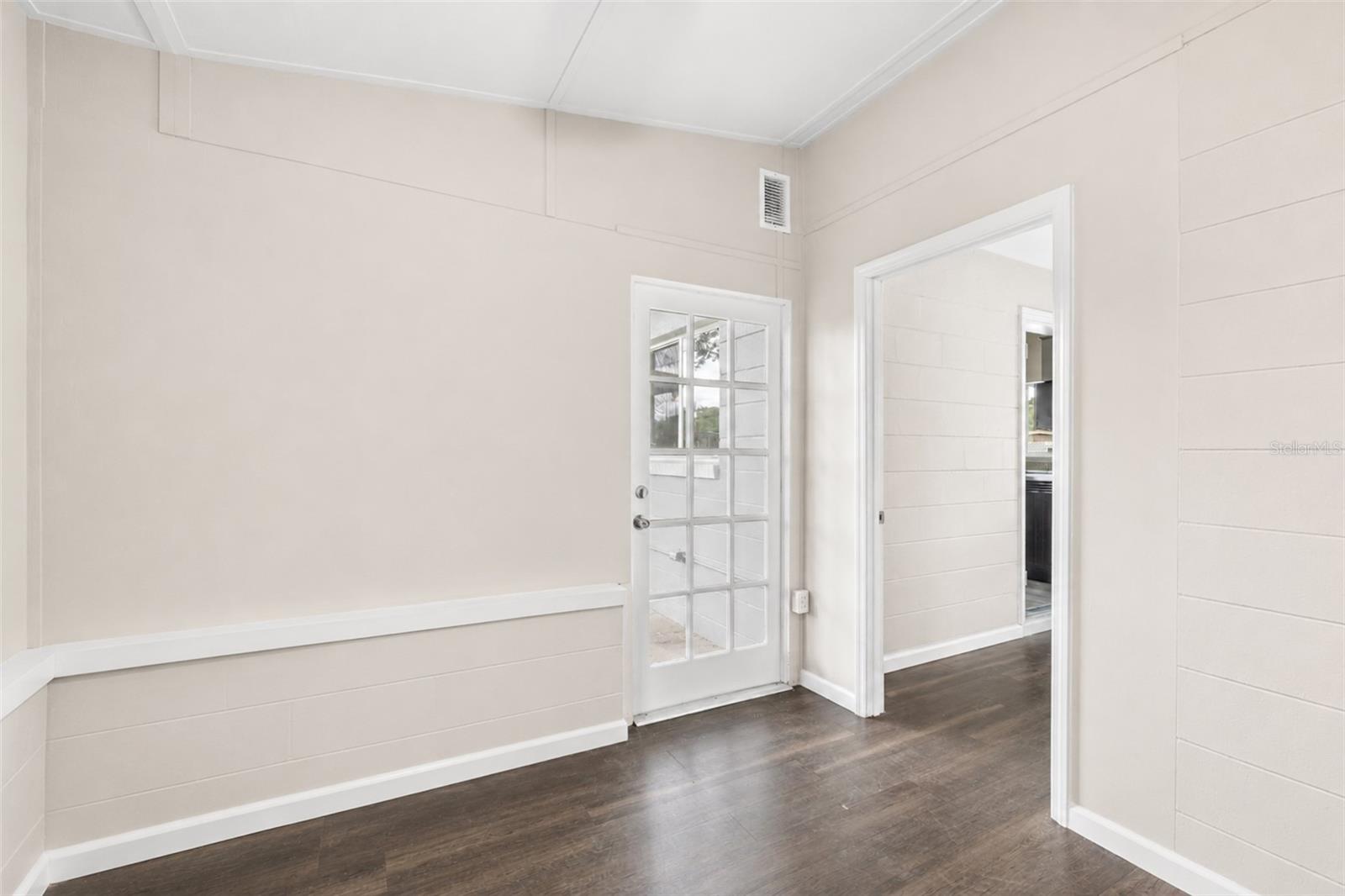 8616 SHIRLEY DR — photo 20