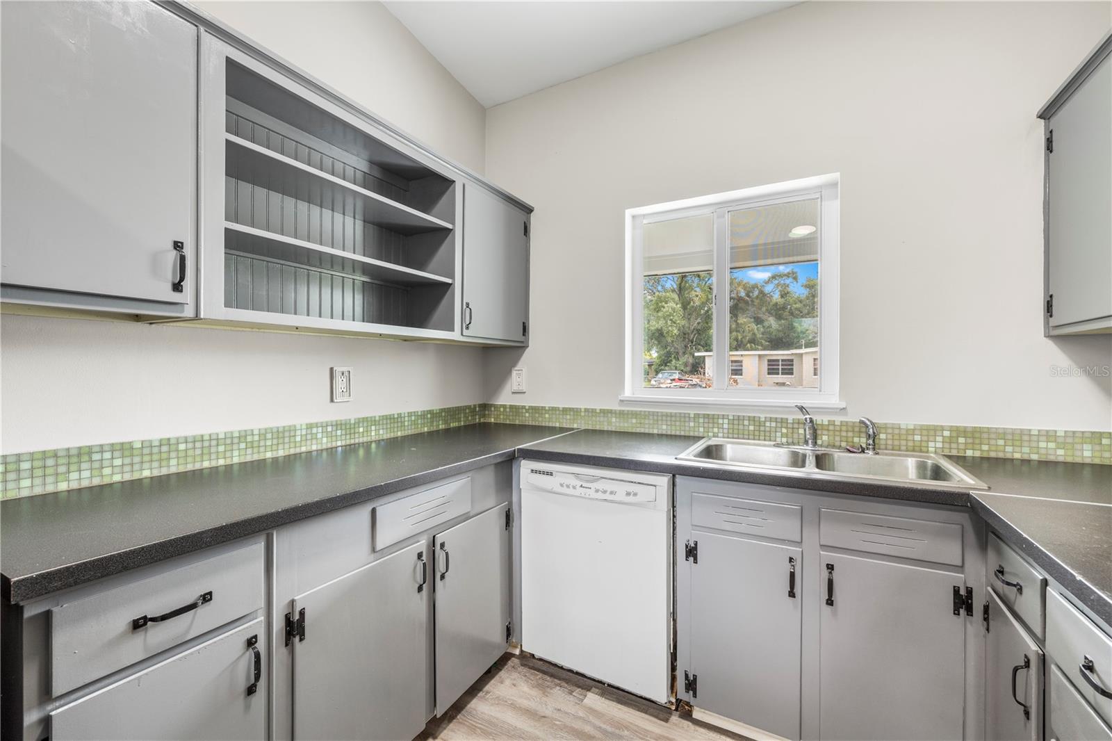 8616 SHIRLEY DR — photo 16