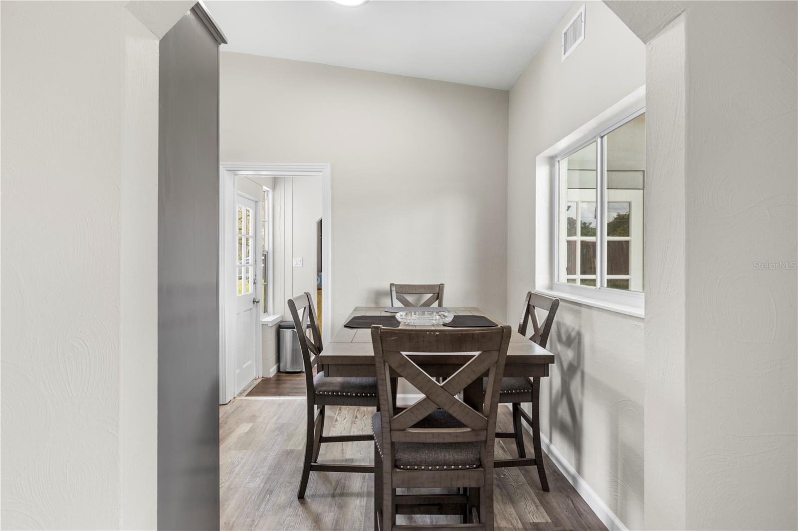 8616 SHIRLEY DR — photo 14