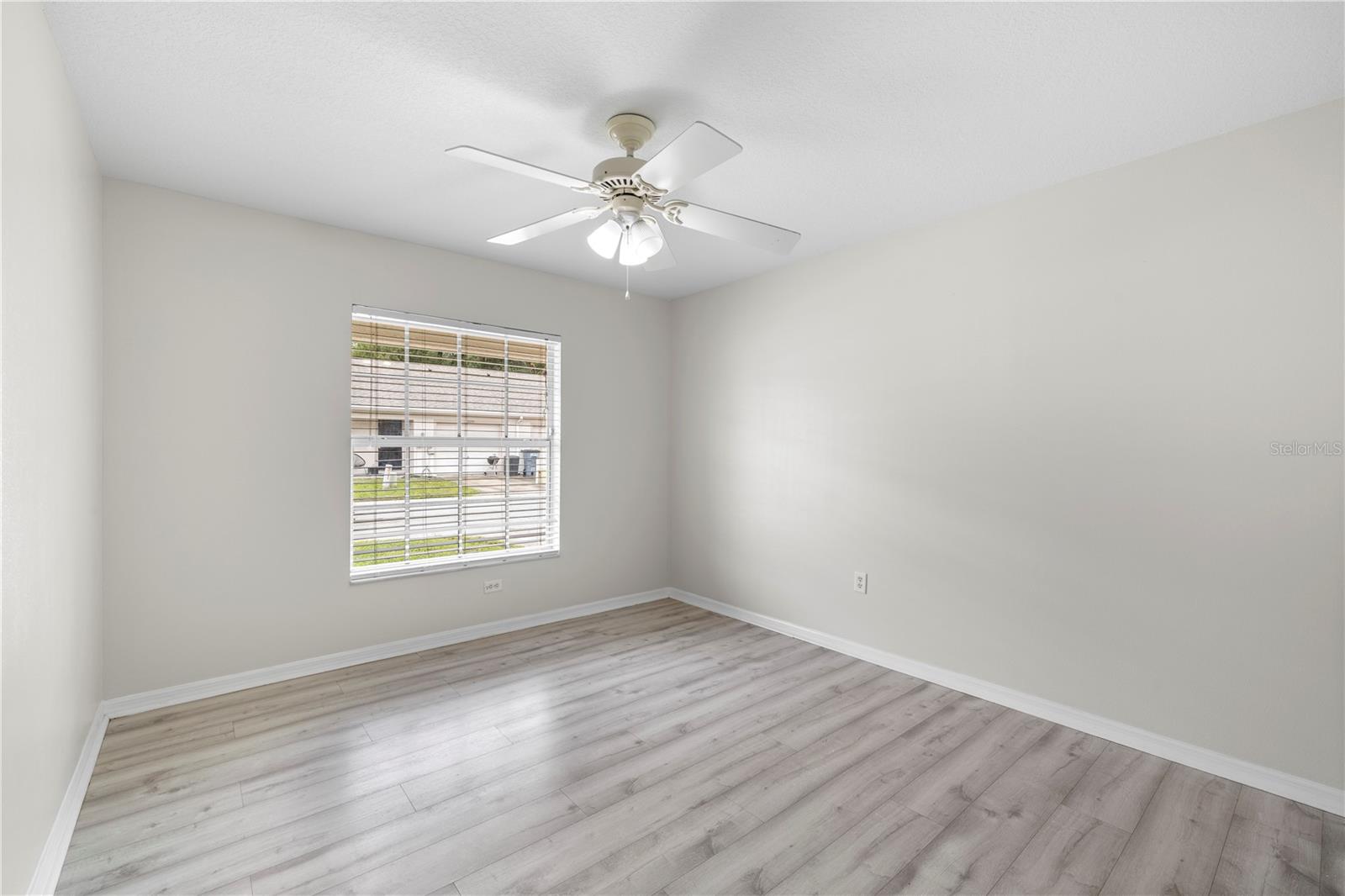 37228 GRASSY HILL LN — photo 20