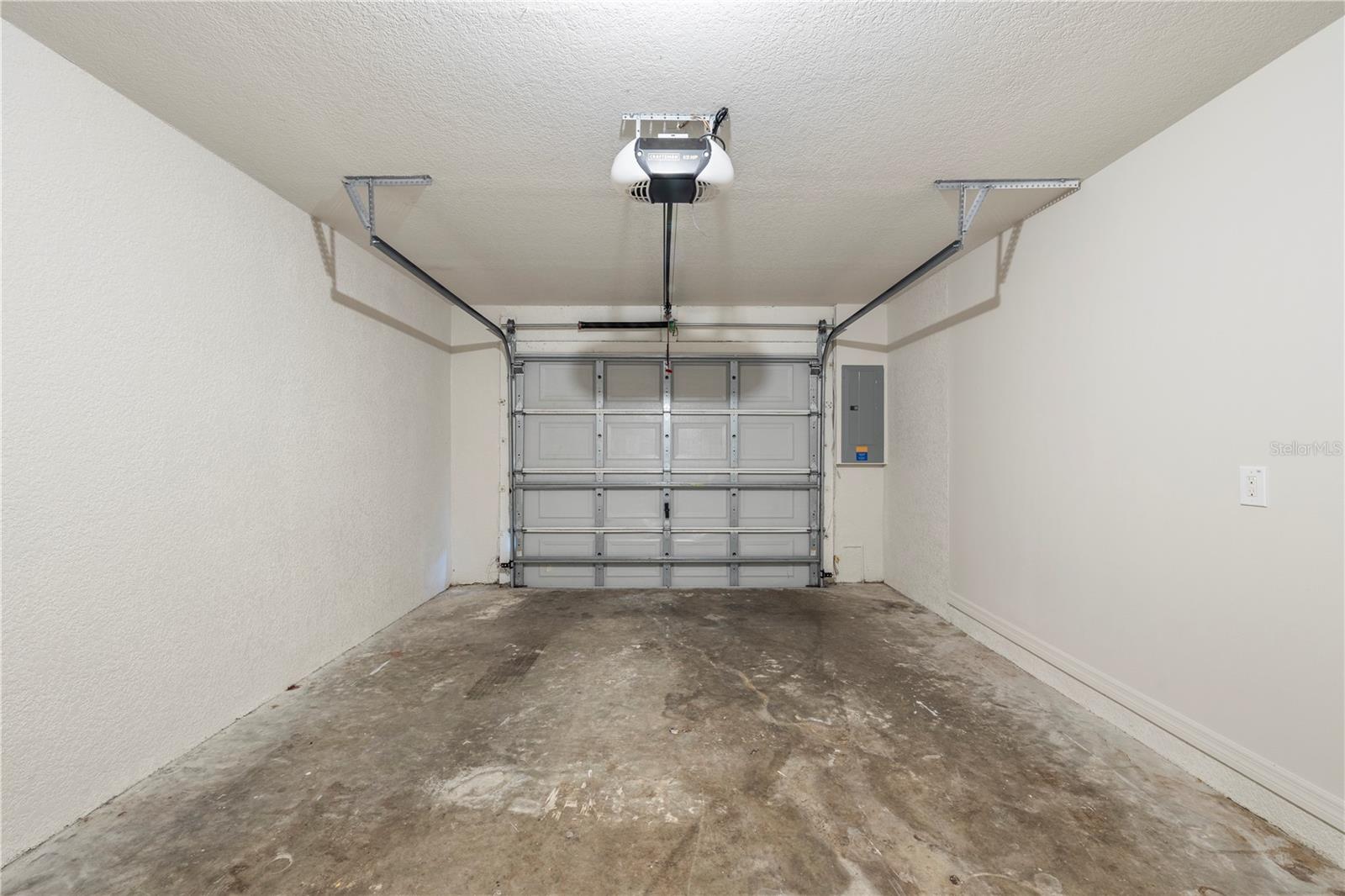 37228 GRASSY HILL LN — photo 28