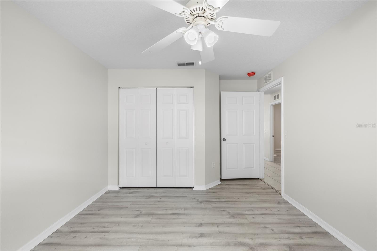 37228 GRASSY HILL LN — photo 17
