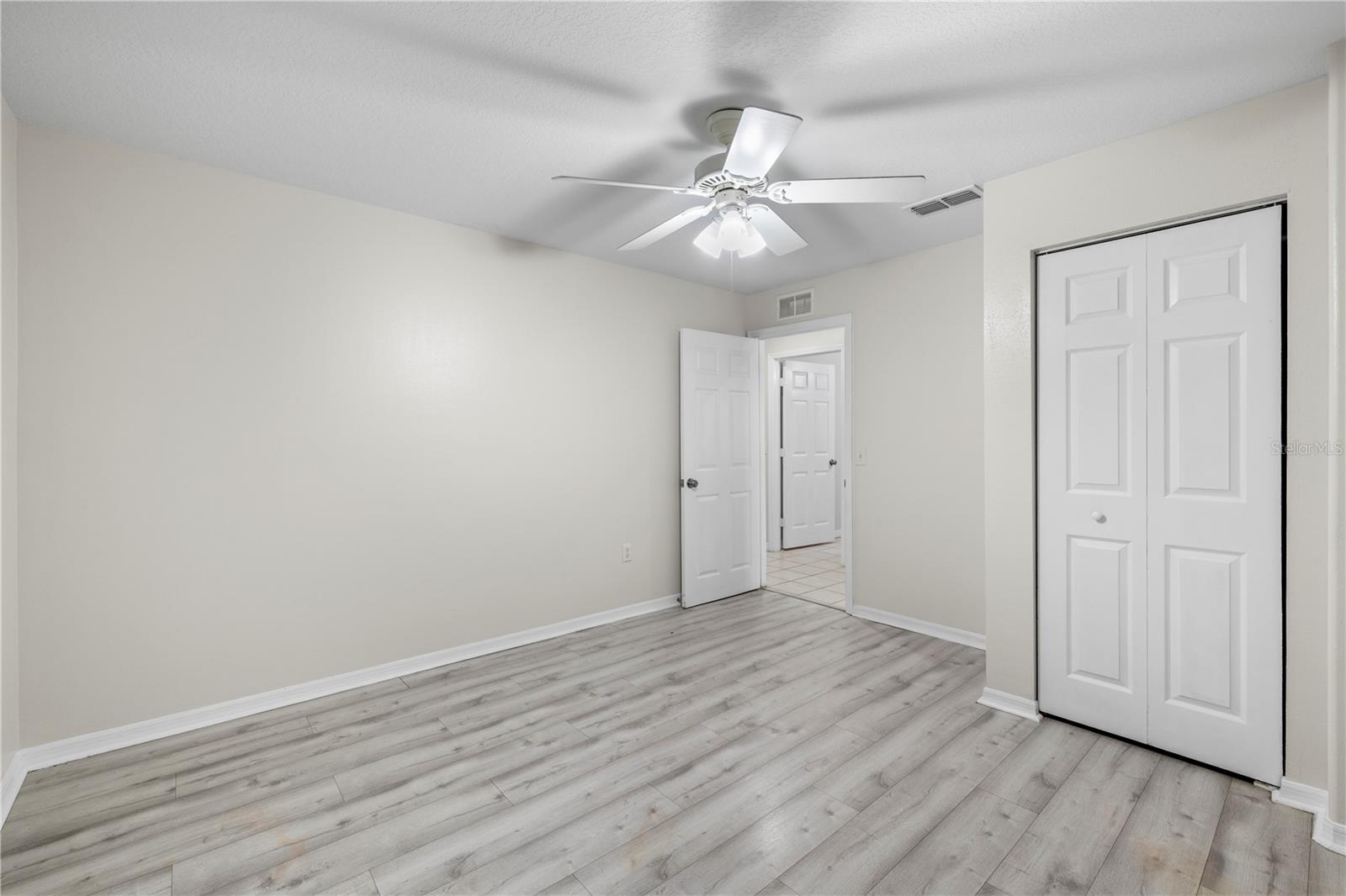 37228 GRASSY HILL LN — photo 23