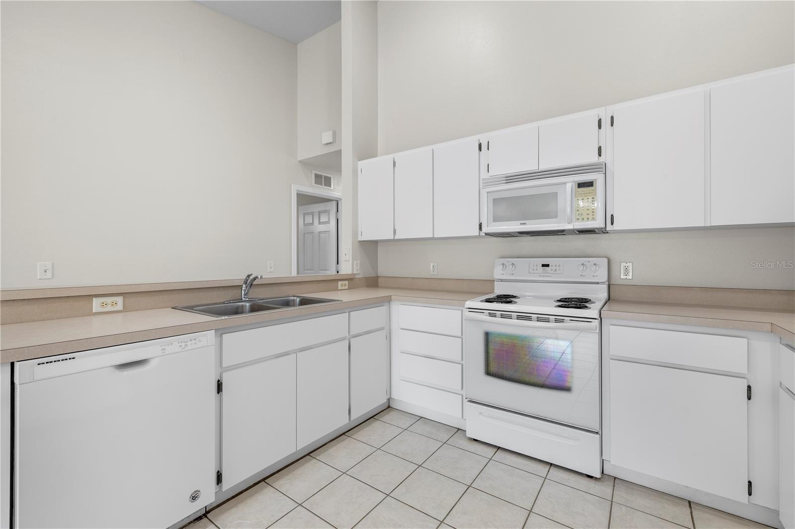 37228 GRASSY HILL LN — photo 11