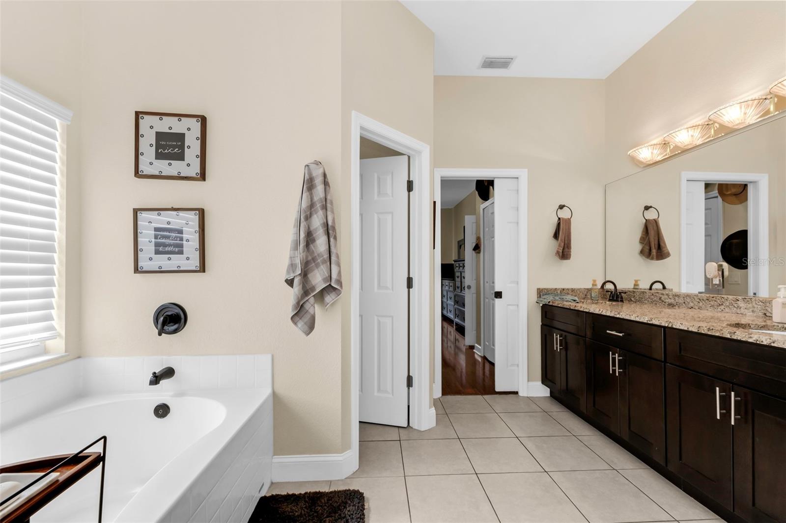2142 SNOVER AVE — photo 33