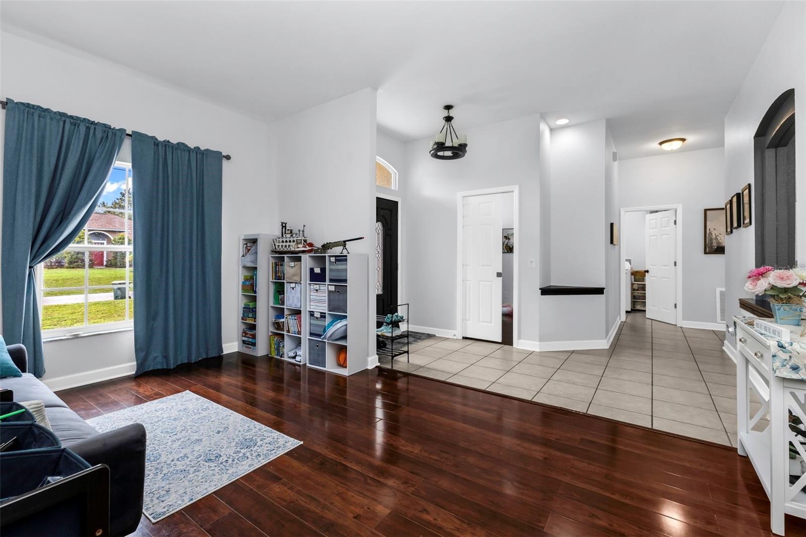 2142 SNOVER AVE — photo 13