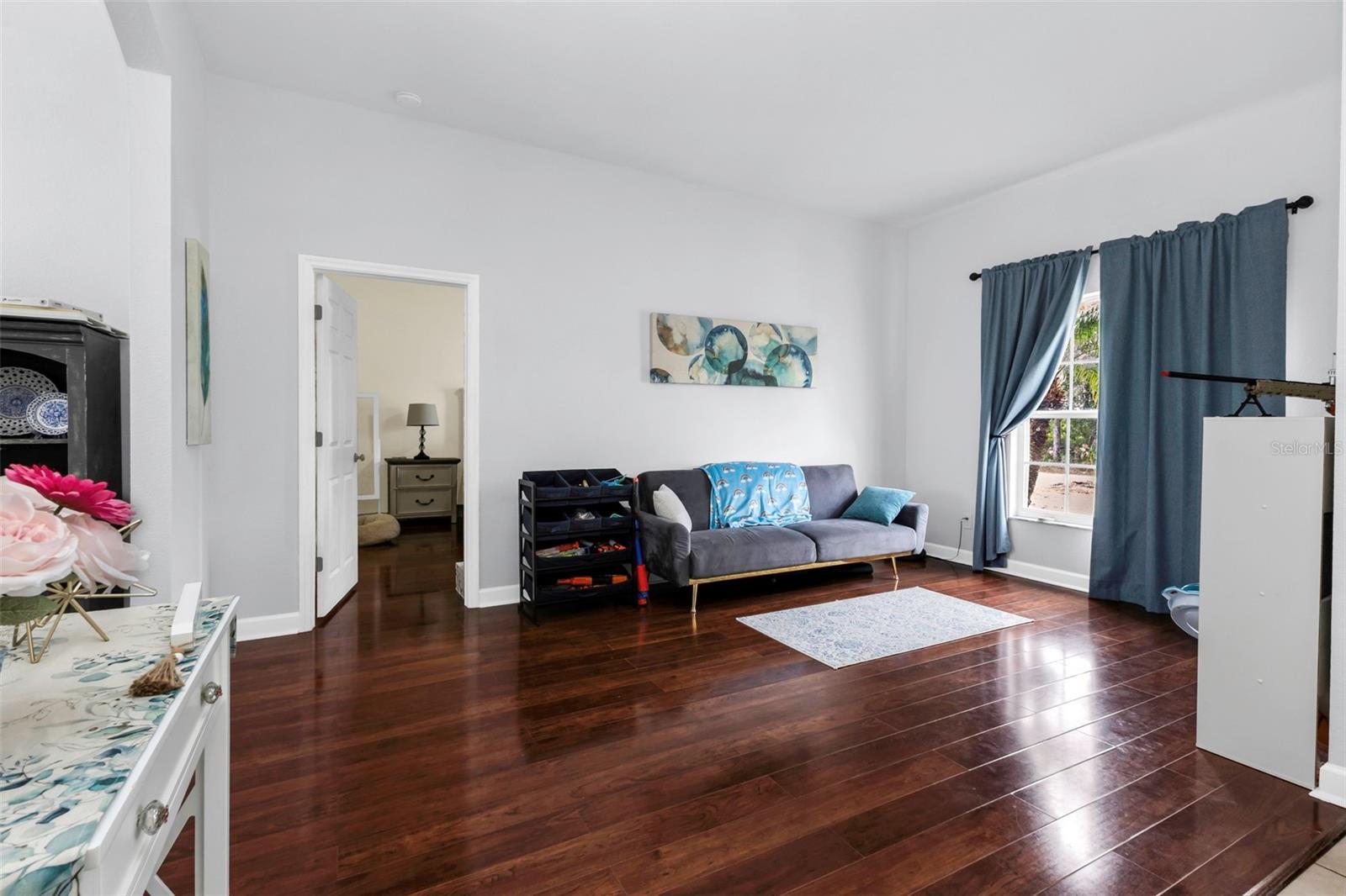 2142 SNOVER AVE — photo 10