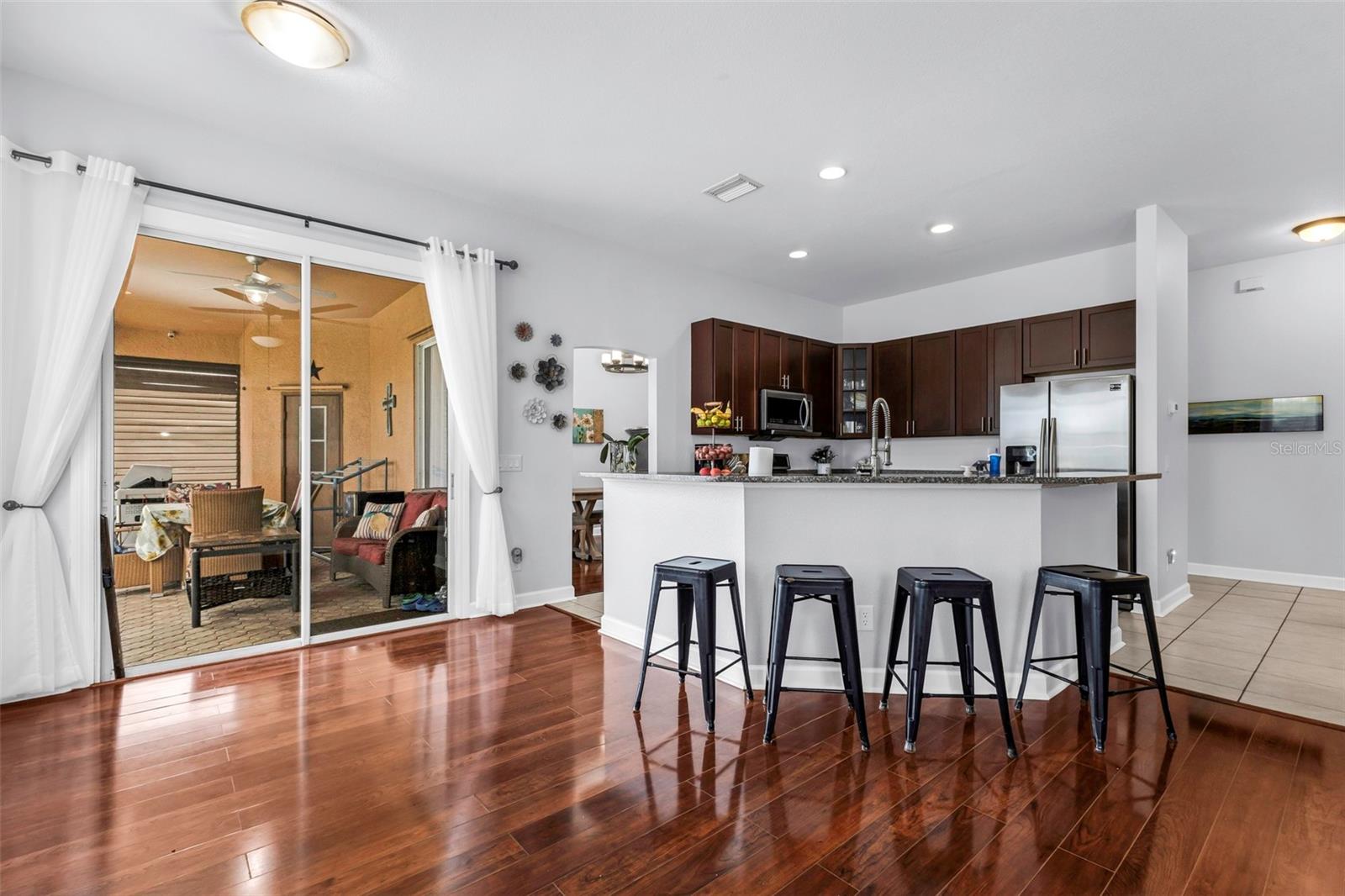 2142 SNOVER AVE — photo 24