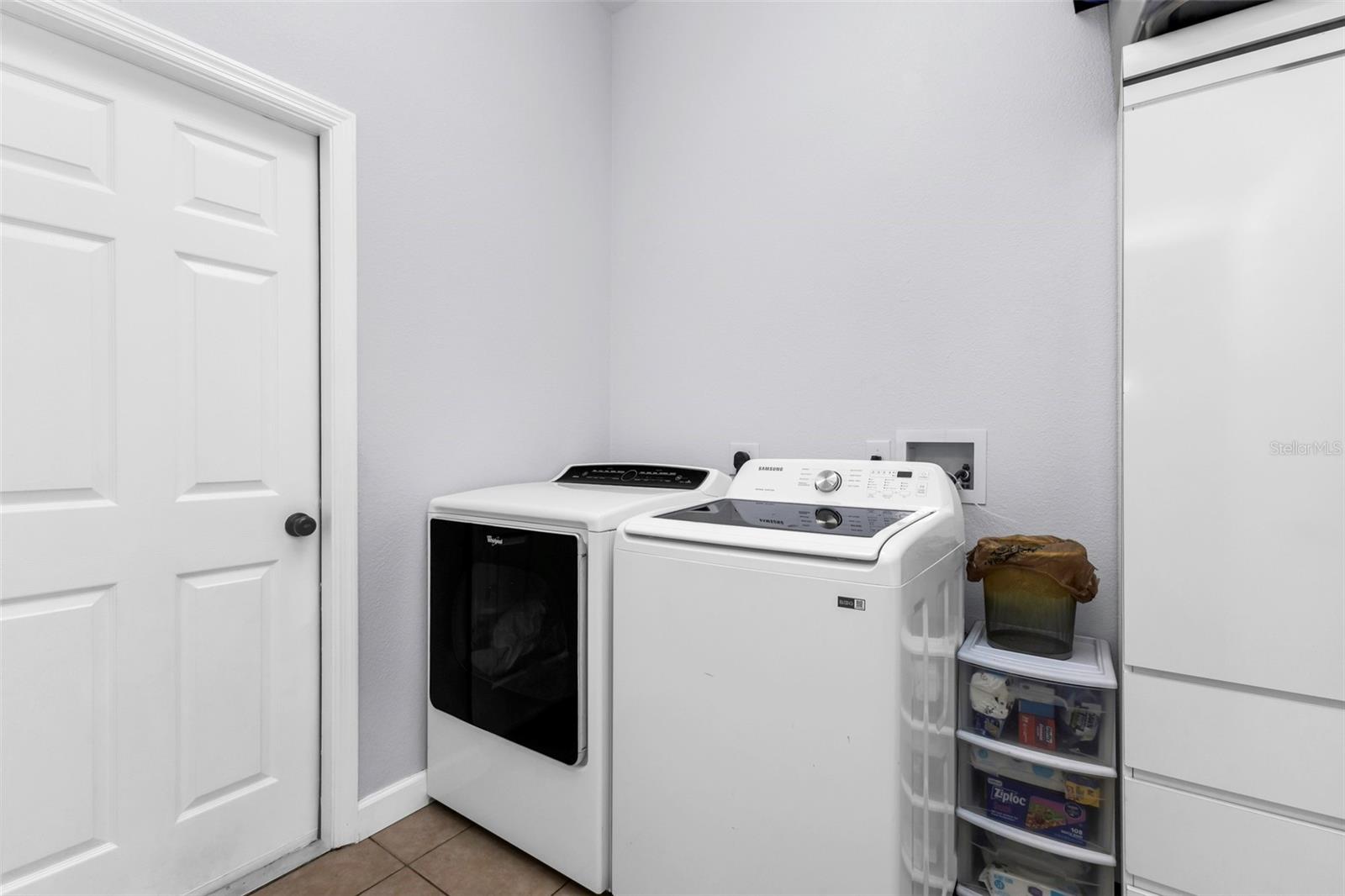 2142 SNOVER AVE — photo 43