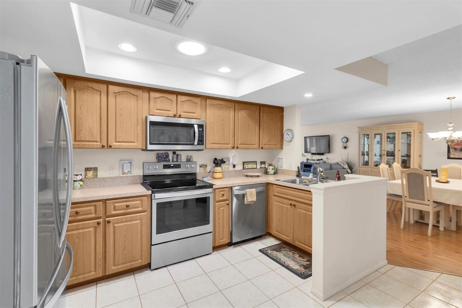 11436 VERSAILLES LN — photo 4