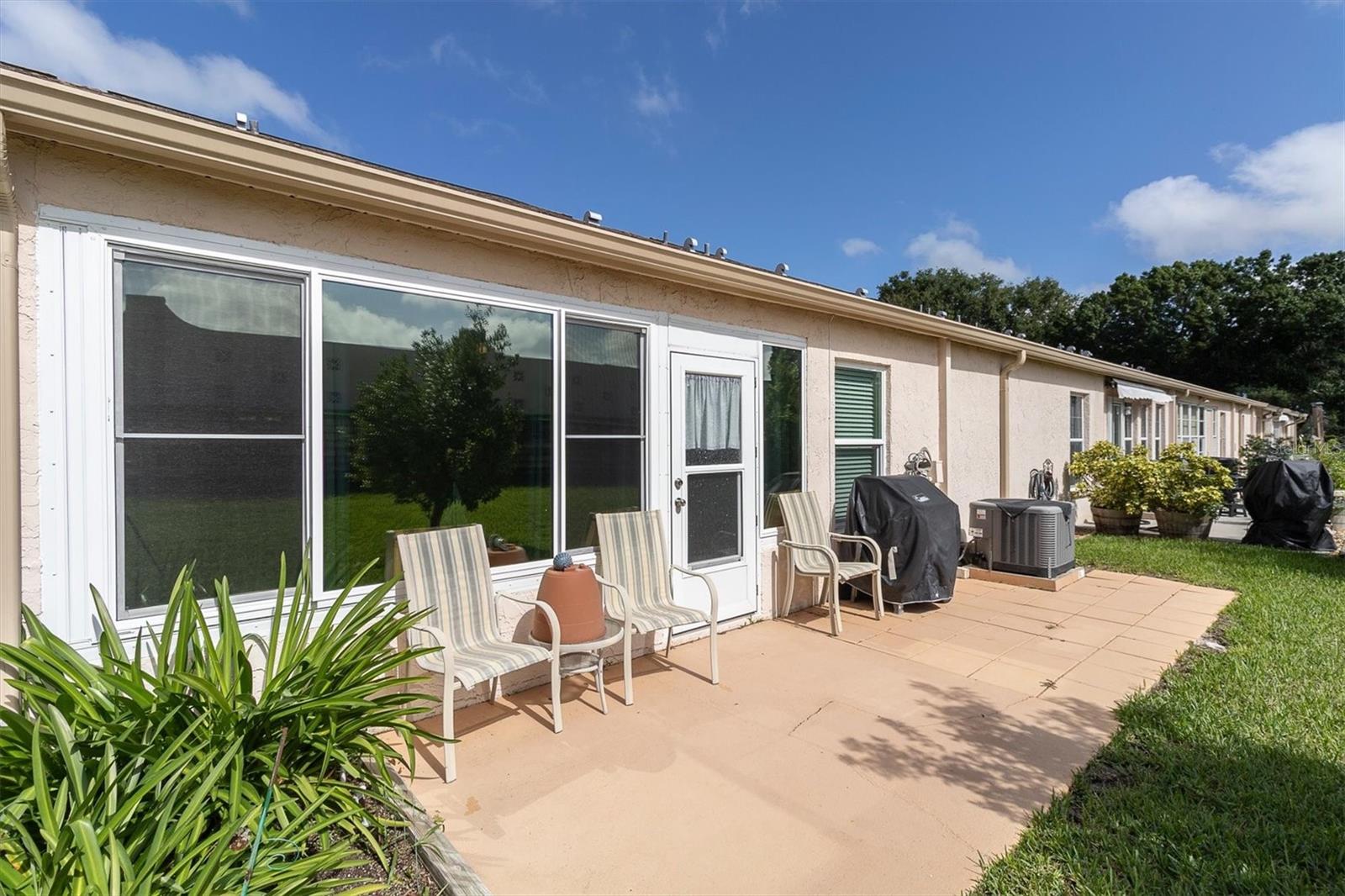 11436 VERSAILLES LN — photo 23