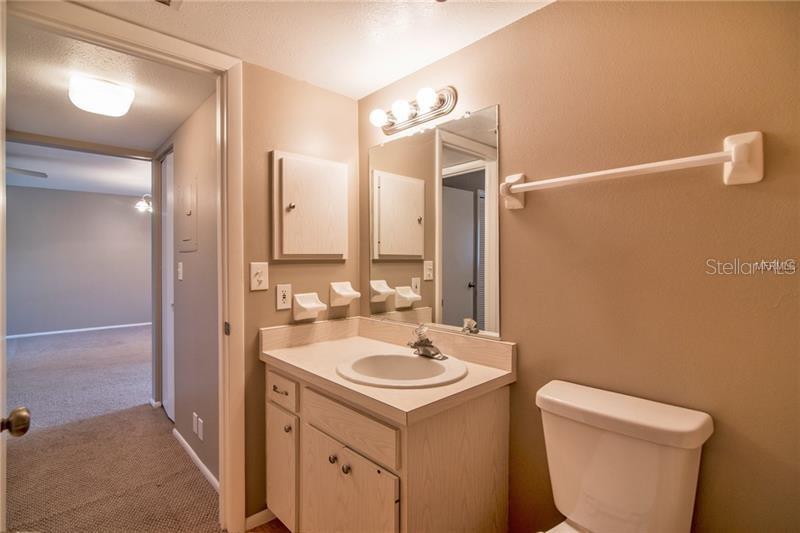 2415 BAYSHORE GARDENS PKWY #7 — photo 17