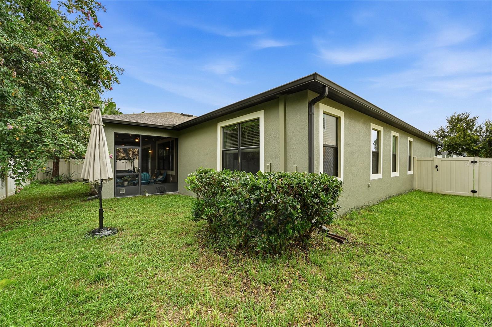1008 OAKCREST DR — photo 33