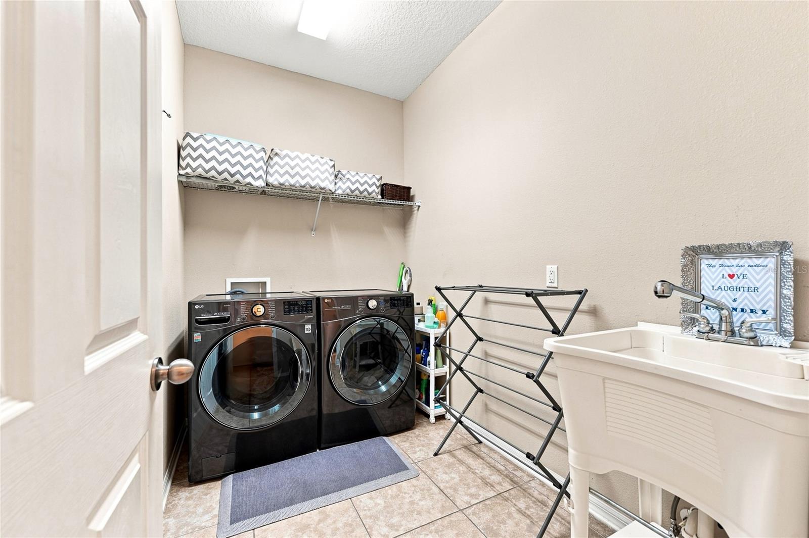 1008 OAKCREST DR — photo 30
