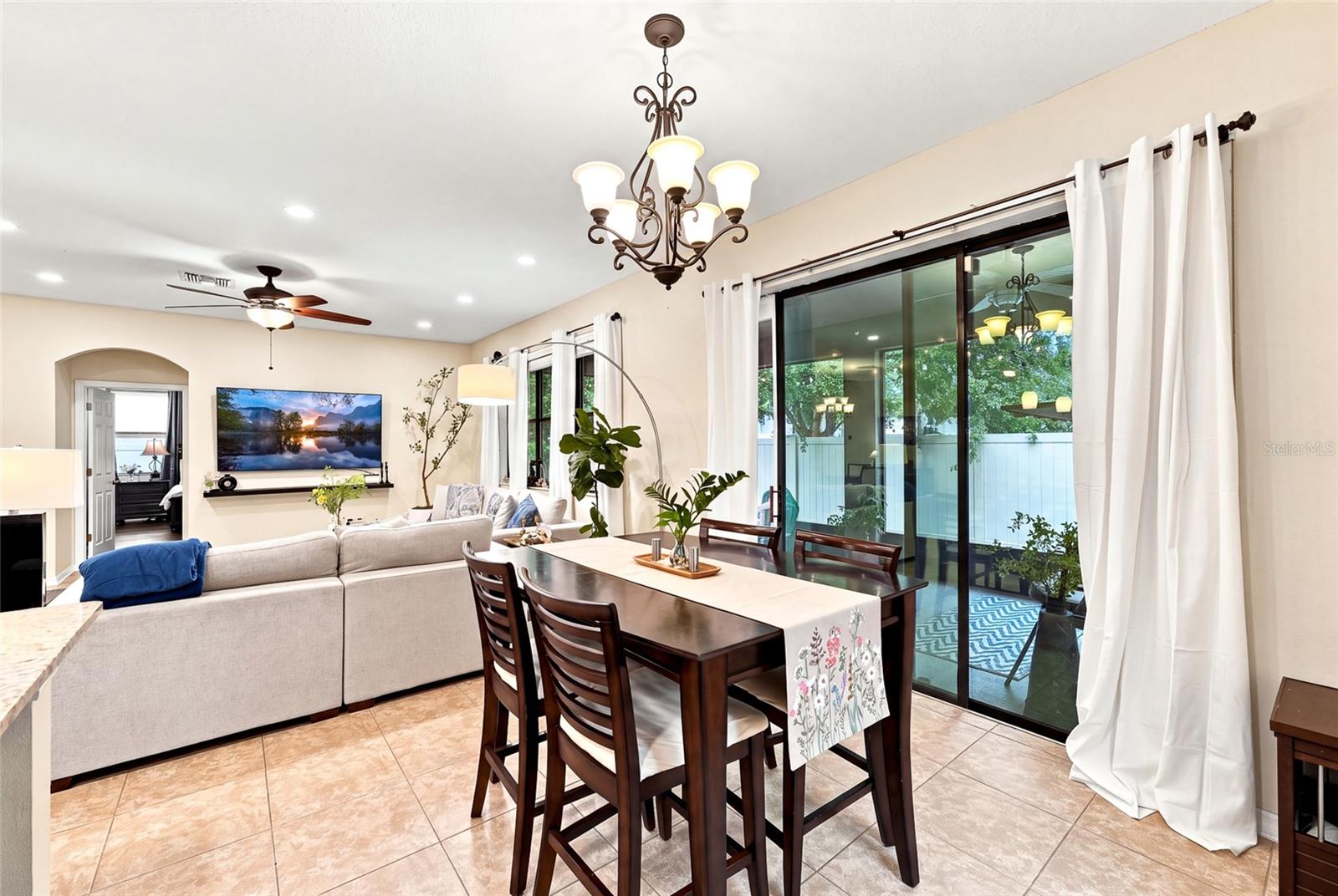 1008 OAKCREST DR — photo 13