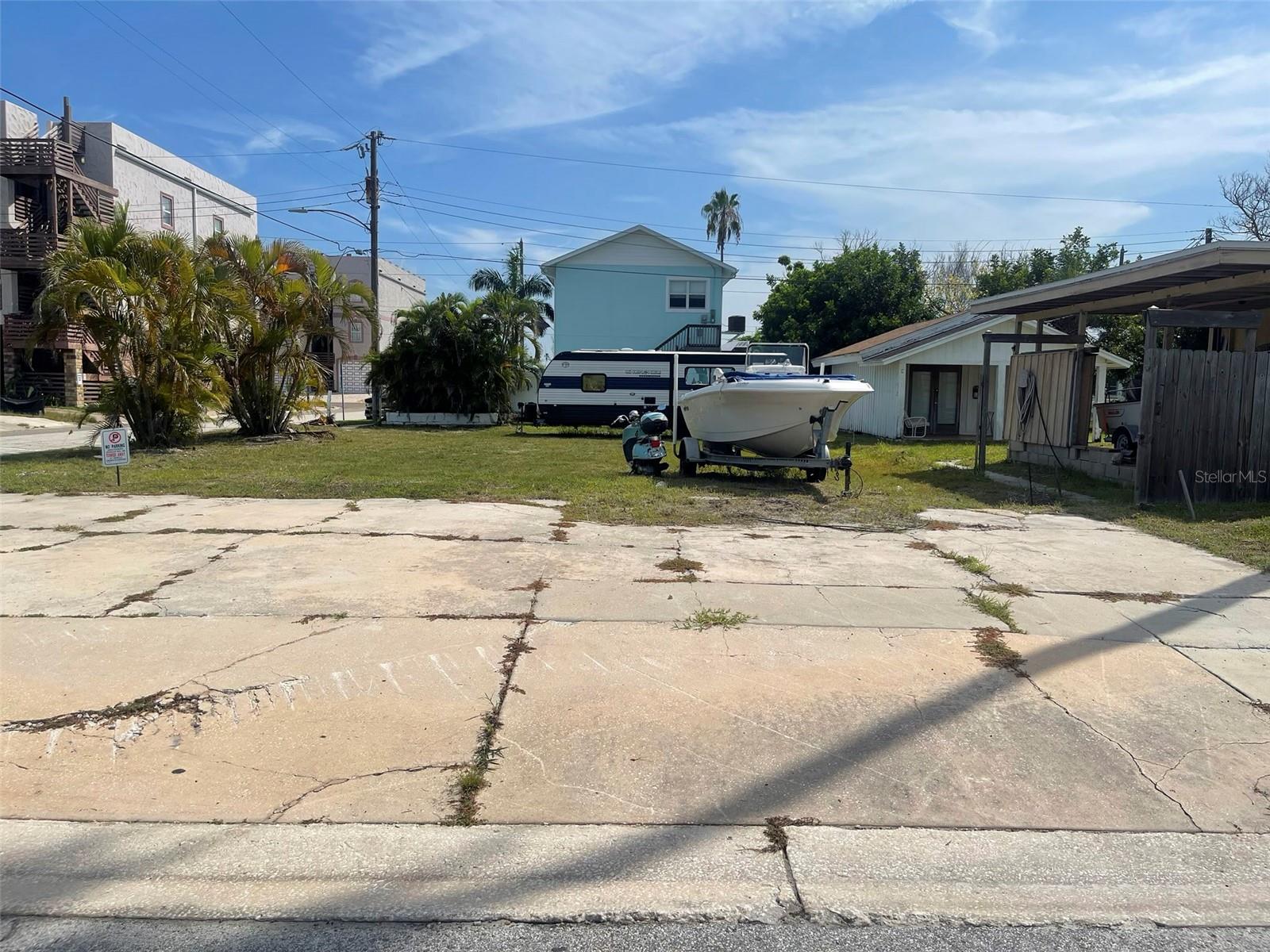 14065 PALM ST — photo 44