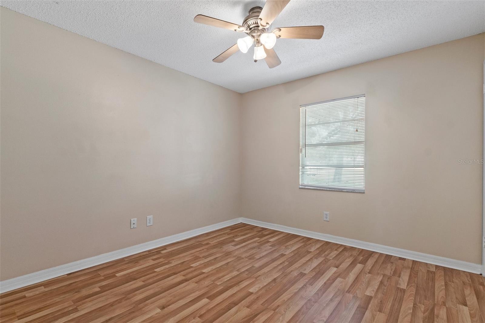 1628 BAKER RD — photo 28