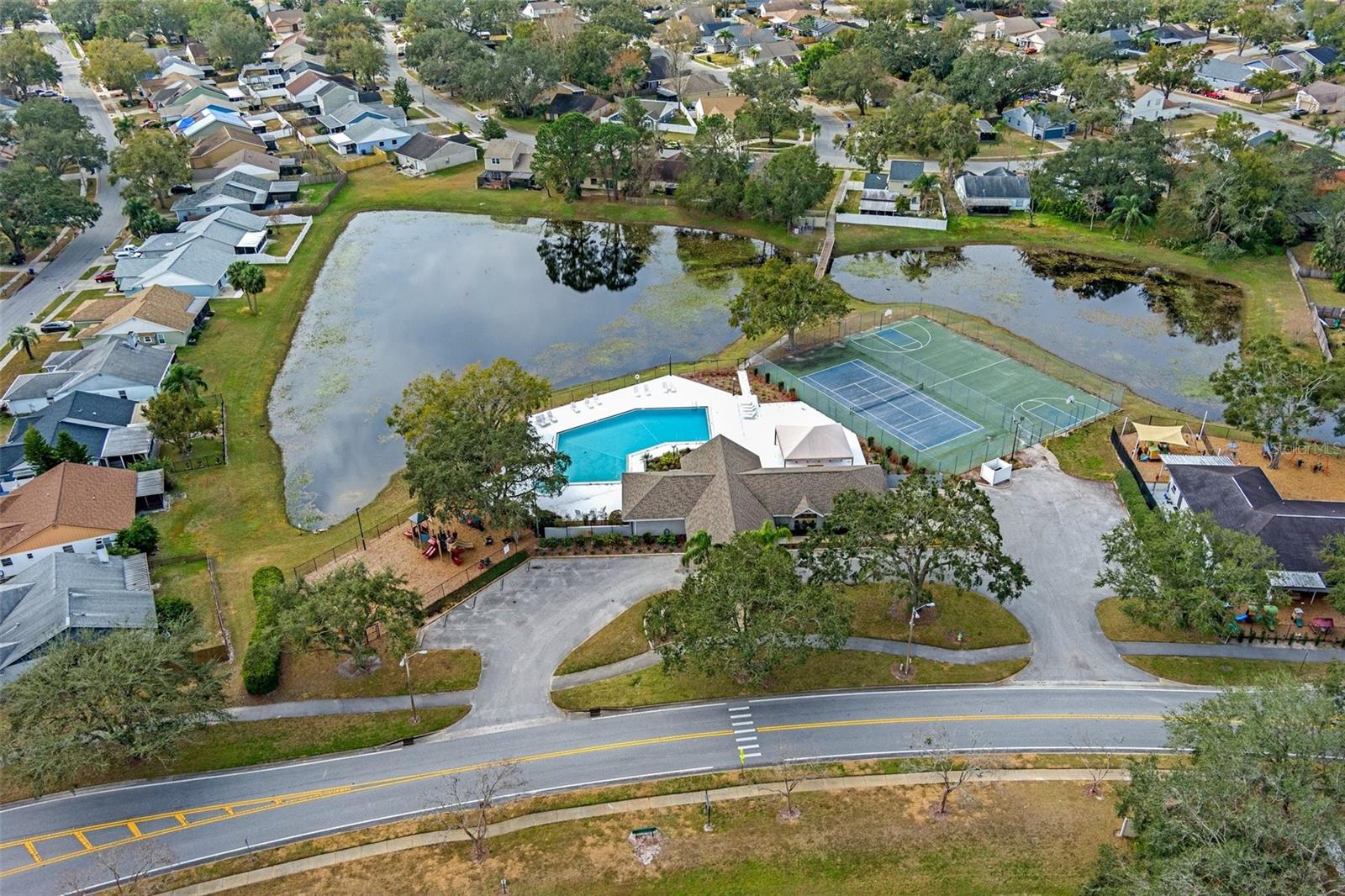 1628 BAKER RD — photo 47